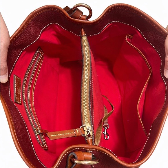 Dooney & Bourke Pebble Grain Maroon Leather Satchel Shoulder Bag Strap Dust Bag - Picture 5 of 5